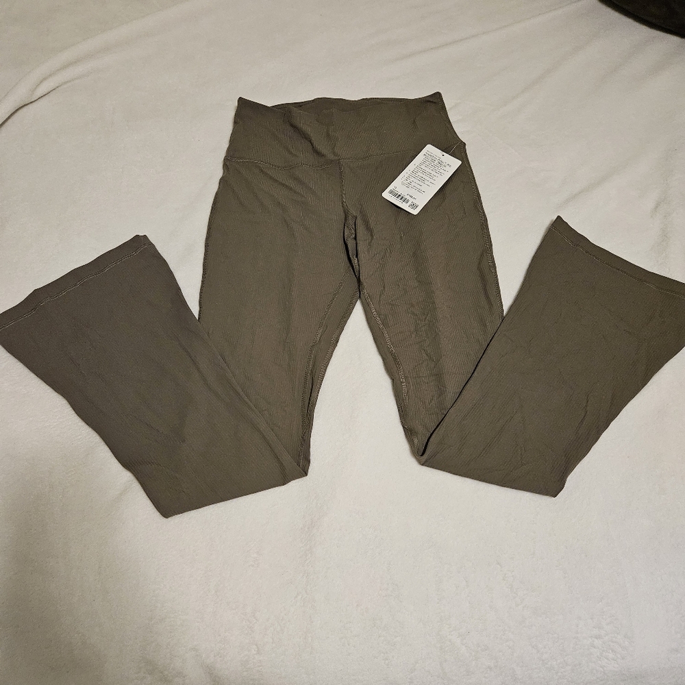 Lululemon Flare Leggings - Size 10